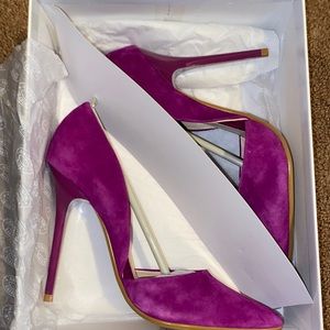 Steve Madden Varcityy Pur Suede Heels